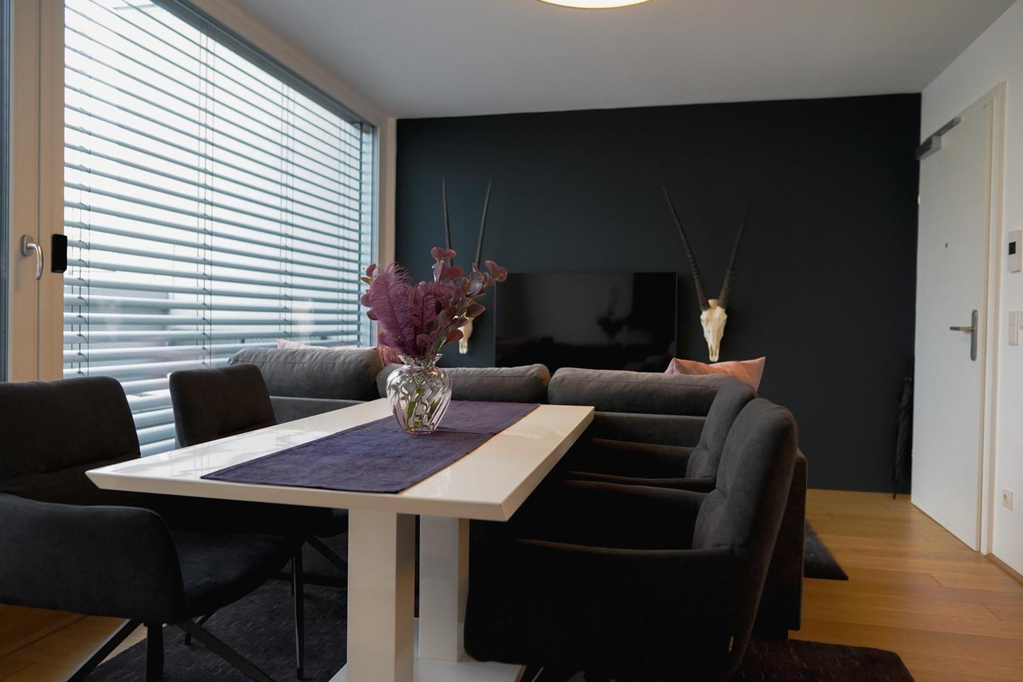 Modern Stylish Design Apartment With Free Parking Emily Відень Екстер'єр фото